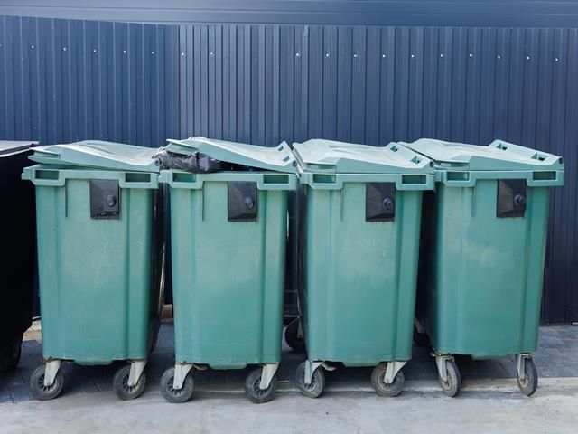 images/commercial-waste/slider/commercial-waste-removal (9)-kireth-ai.jpeg